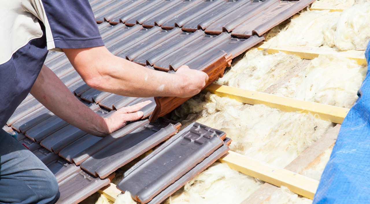 ¿Por qué es importante contratar un profesional de la reparación de tejados?