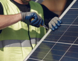 Origen Solar: maximiza la eficiencia de las plantas solares con un mantenimiento integral que garantiza rendimiento y durabilidad