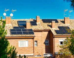 SyA Instalaciones analiza la rentabilidad de instalar placas solares en comunidades de vecinos