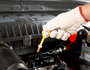 Talleres Murillo destaca la importancia del cambio de aceite en el cuidado del motor del coche
