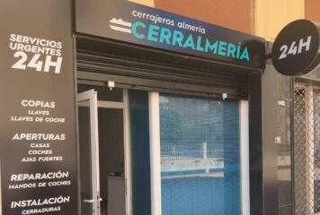 Cerralmería refuerza su servicio de cerrajeros 24 horas en Almería