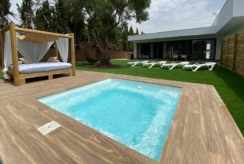 Piscinas Casariche lidera la fabricación e instalación de piscinas de poliéster en Andalucía para combatir el calor del verano
