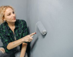 El verano se consolida como la temporada de mayor actividad para la pintura de vivienda en España