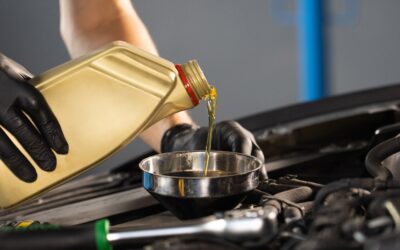 Talleres Murillo explica qué puede ocurrir al retrasar el cambio de aceite del coche tras los desplazamientos del verano