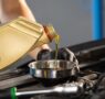 Talleres Murillo explica qué puede ocurrir al retrasar el cambio de aceite del coche tras los desplazamientos del verano